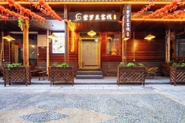 Exterior - Violet Theme Inn (Zhangjiajie Tianmenshan Cableway Branch) (Zhangjiajie)