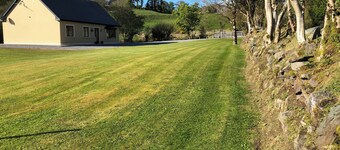Charming 3-bedroom bungalow in Kenmare with WiFi access