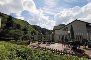 Unclassified image, 2 of 76, button - Yuyao 702 Resort (Yuyao)