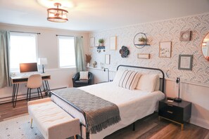 1 makuuhuone, työpöytä, Wi-Fi, vuodevaatteet