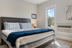 1 غرفة نوم ومكتب ومكواة/لوح كي وواي فاي مجانًا