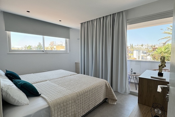Apartament superior, balcó, vistes a la ciutat | Vista des de l'habitació