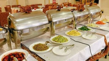 تناول الطعام