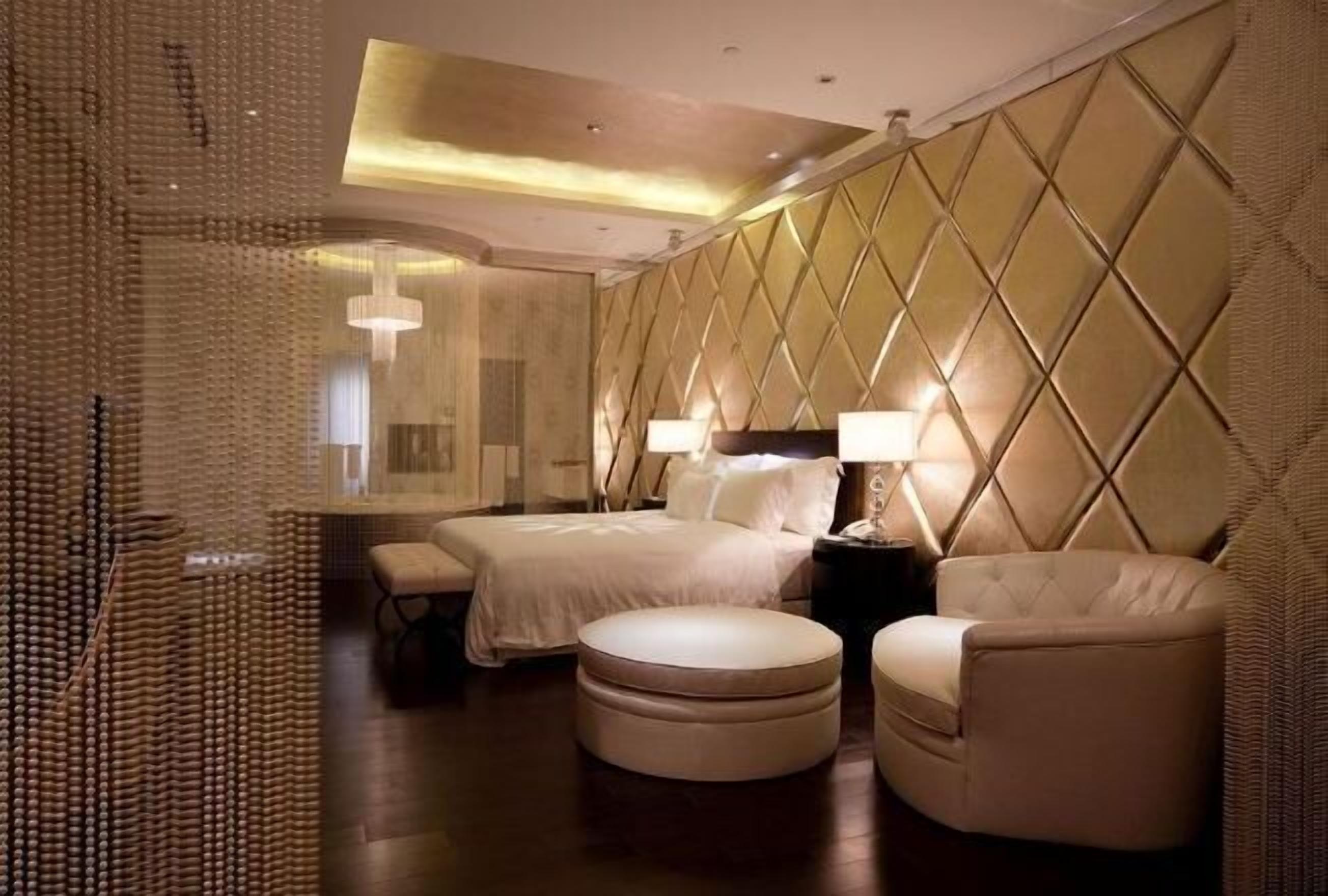 Tempat tidur bayi