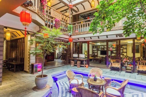 Garden - Binjia Boutique Inn (Lijiang Ancient City Dashuiche Branch) (Lijiang)