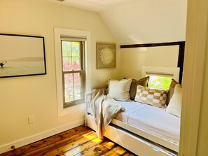 2 Schlafzimmer, Schreibtisch, WLAN, Bettwäsche