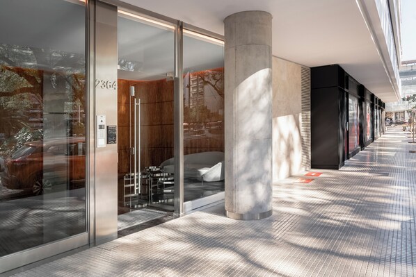 Front of property - Top Rentals Nuñez (Buenos Aires)