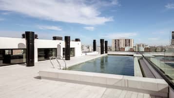 Piscina externa sazonal