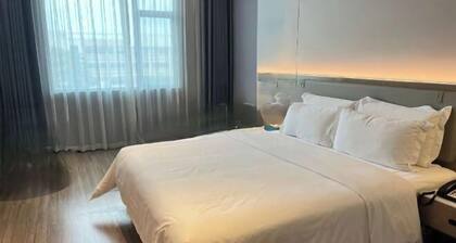 Jiachengyouxuan Hotel Apartment (Zhengzhou Erqi Square Metro Station)