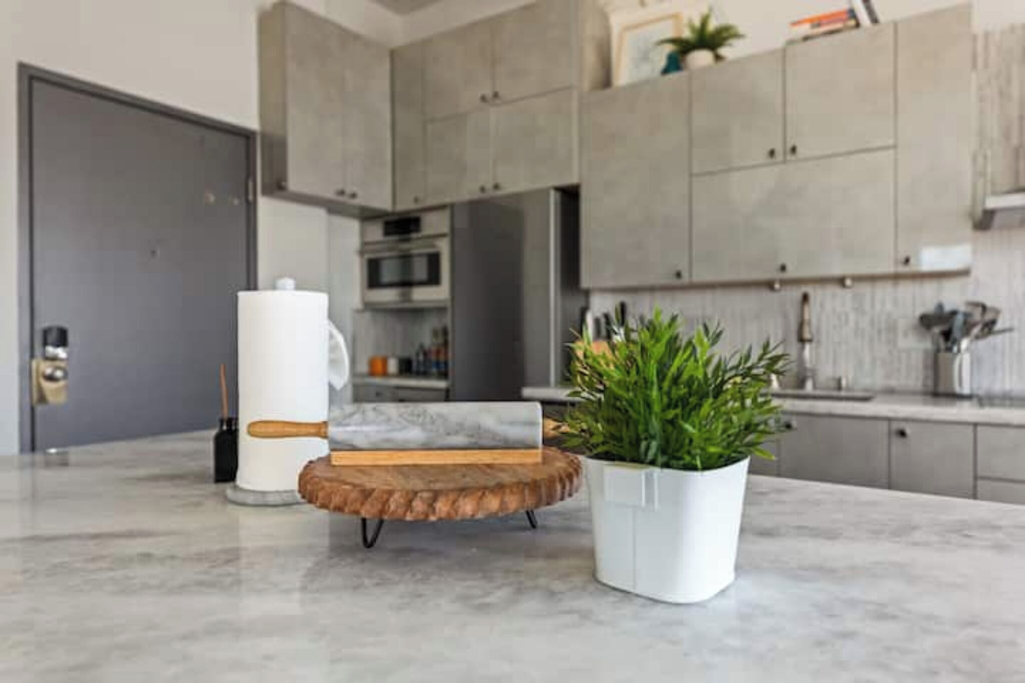 1050sqft DTLA Loft w/ Rooftop & City Views