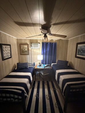 3 Schlafzimmer, Schreibtisch, kostenloses WLAN, Bettwäsche