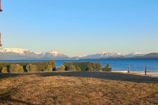 Mountain view,View(from property / room),Garden view,Lake view