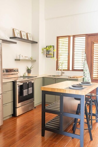 3BR Casa Colonial w/ Indoor Patio at Superb location in Old San Juan/ AC/ WiFi