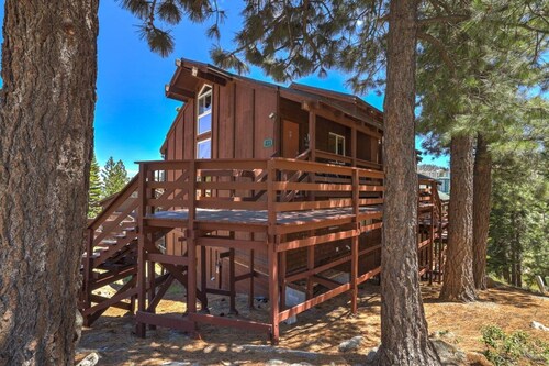 Pet-Friendly 3BR | Heavenly & Fireplace | Sleeps 7