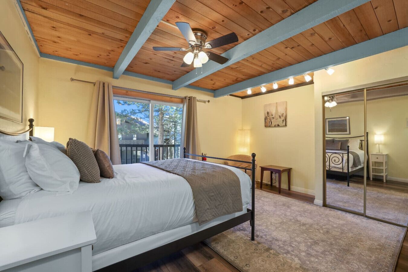 3 bedrooms, desk, iron/ironing board, WiFi