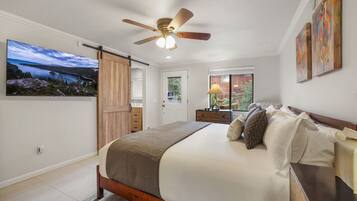 3 habitaciones, escritorio, tabla de planchar con plancha y wifi