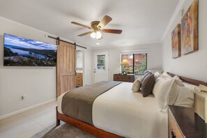 3 bedrooms, desk, iron/ironing board, WiFi