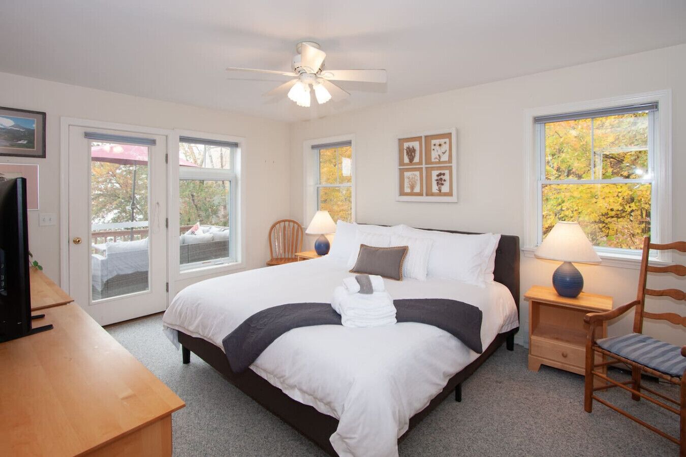 3 bedrooms, desk, iron/ironing board, WiFi