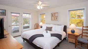 3 bedrooms, desk, iron/ironing board, WiFi