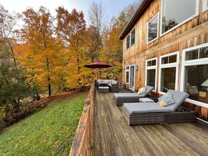Terrace/patio - Lakefront Cabin | Boat Dock-Fireplace-Sunset Views (Newport)