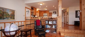 Killington Retreat | Deck-Fire Pit-Mountain Views!