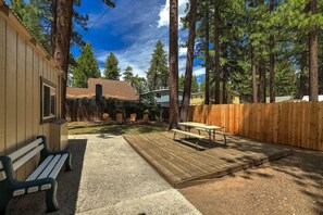 Outdoor dining - Pet-Friendly 2BR Cabin | Near Beach | Fenced Yard! (South Lake Tahoe)