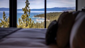 Room - Luxury Estate | Hot Tub & Lake Views | Sleeps 8 (Glenbrook)