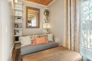 TV, fireplace - Couple’s King Suite | Sauna & Balcony | Sleeps 3 (Stateline)