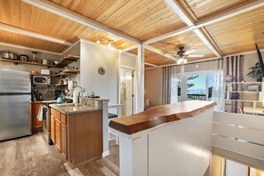 Fridge, microwave, oven, stovetop - Couple’s King Suite | Sauna & Balcony | Sleeps 3 (Stateline)