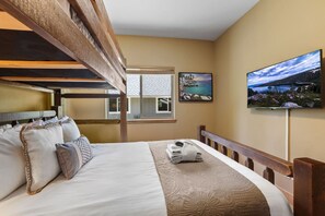 4 habitaciones, tabla de planchar con plancha, wifi y ropa de cama