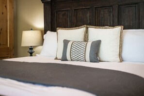 4 chambres, fer et planche à repasser, Wi-Fi, draps fournis