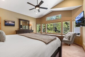 4 habitaciones, tabla de planchar con plancha, wifi y ropa de cama