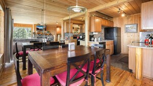 Dining - Heavenly Escape | Lake Views, Pets OK | Sleeps 6 (Stateline)