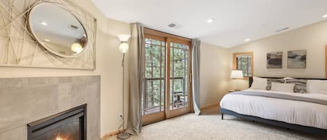 5 habitaciones, escritorio, tabla de planchar con plancha y wifi