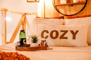 1 sovrum, internet och sängkläder