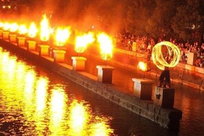 星評価なしの画像、2 / 61、ボタン