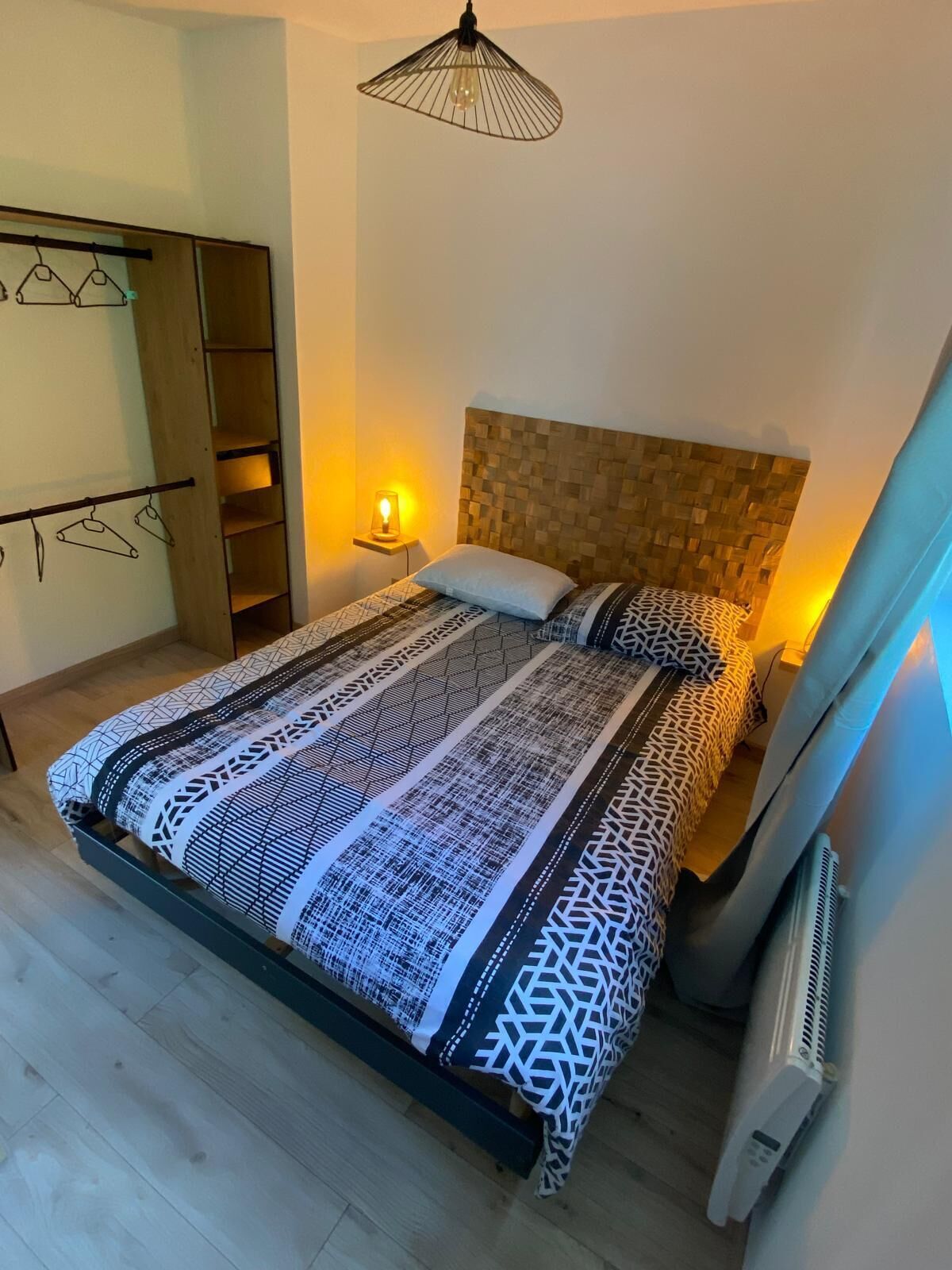 1 camera, ferro/asse da stiro, culla da viaggio, accesso a Internet