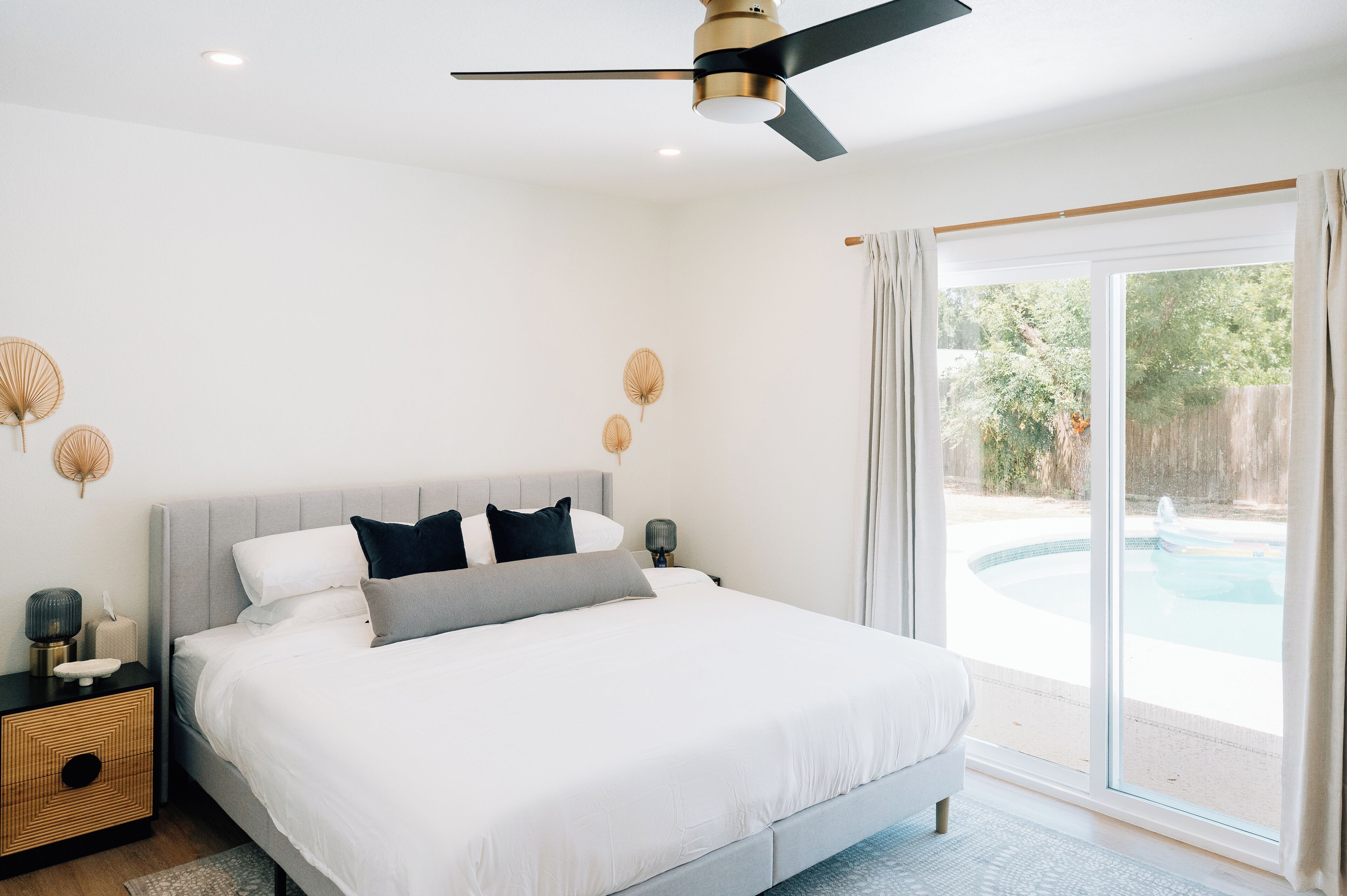 3 makuuhuonetta, silitysrauta/-lauta, Wi-Fi, vuodevaatteet