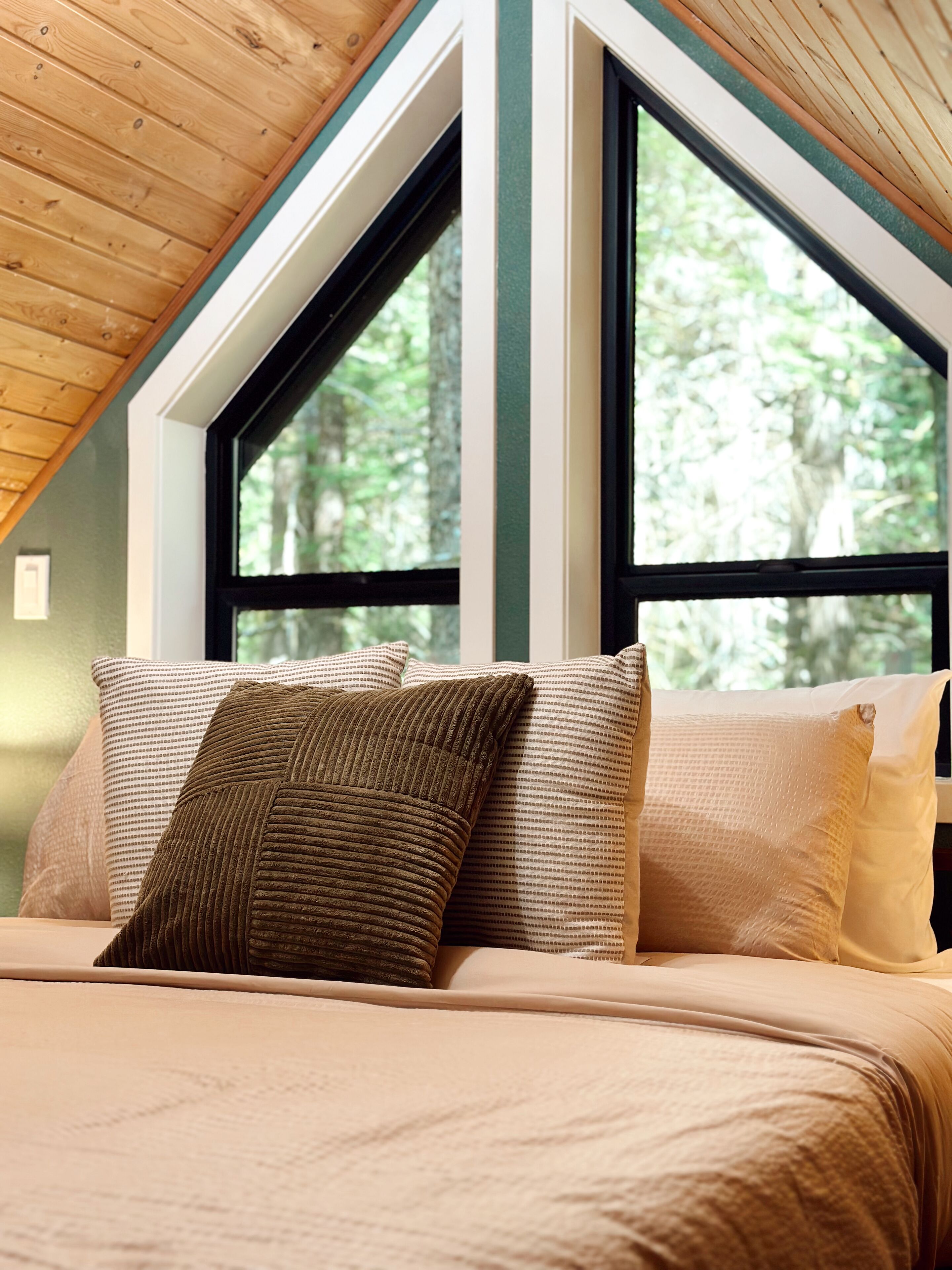 2 室のベッドルーム、WiFi、ベッドシーツ