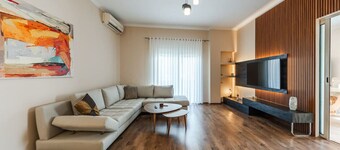 The Old-Clock Apartment by PikHost