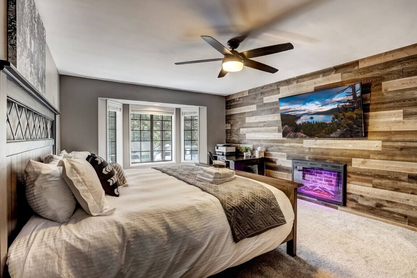 5 quartos, escrivaninha, ferros/tábuas de passar roupa, Wi-Fi