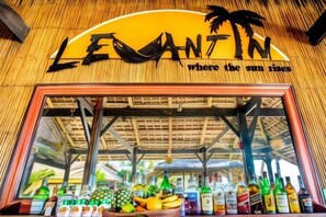 Unclassified image, 2 of 80, button - Levantin Boracay (Boracay Island)