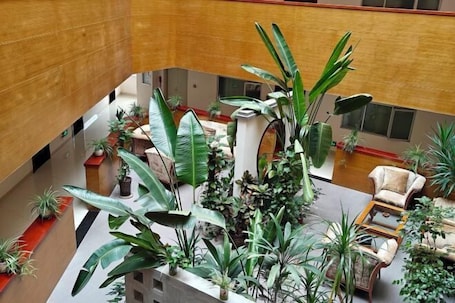 庭園. Lifeng Hotel