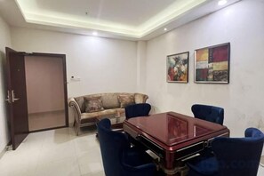 Unclassified image, 5 of 22, button - Lifeng Hotel (Zhaoping)