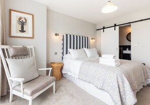 4 bedrooms, iron/ironing board, travel cot, free WiFi