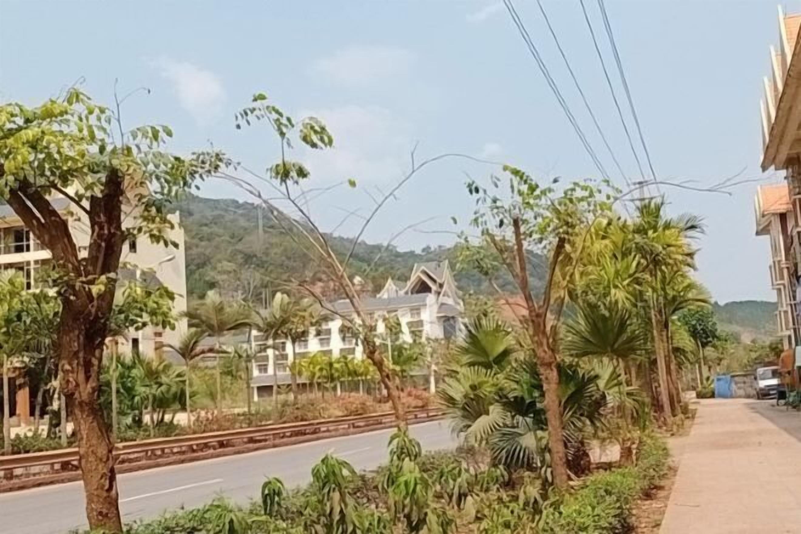 المنطقة المحيطة بالمنشأة