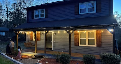 Tranquil Lake Life Getaway @ Lake Tillery - Pet Friendly! Lake Community