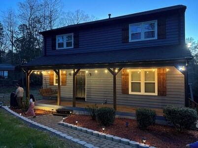 Tranquil Lake Life Getaway @ Lake Tillery - Pet Friendly! Lake Community