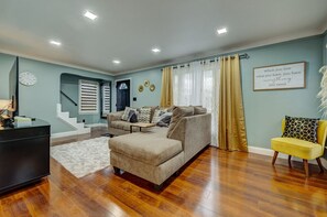 Téléviseur connecté, foyer, bureau