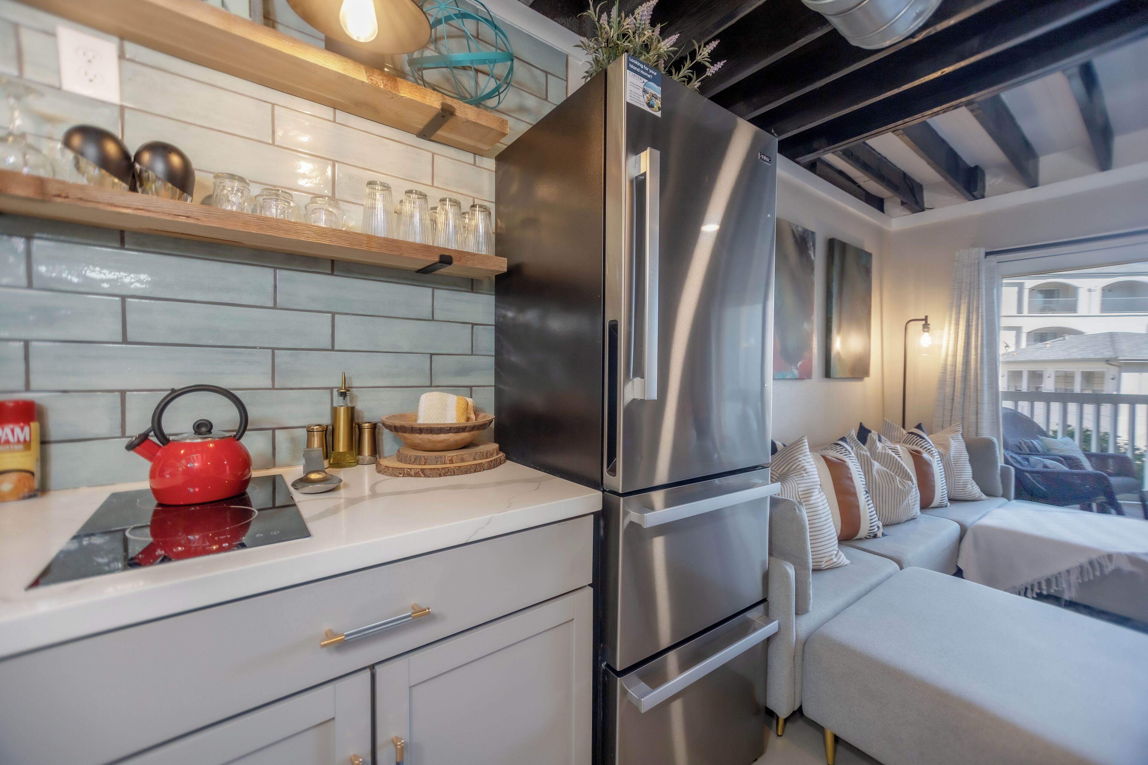 Fridge, microwave, dishwasher, coffee/tea maker